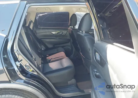 2017 Nissan Rogue Sv z USA, uszkodzony, nr VIN JN8AT2MT5HW144572